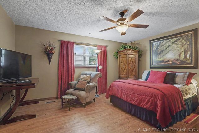 13576 S 275th East Avenue, Coweta, OK 74429