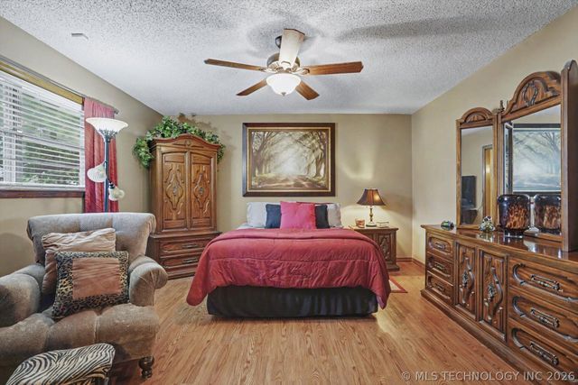 13576 S 275th East Avenue, Coweta, OK 74429