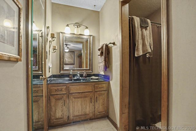13576 S 275th East Avenue, Coweta, OK 74429