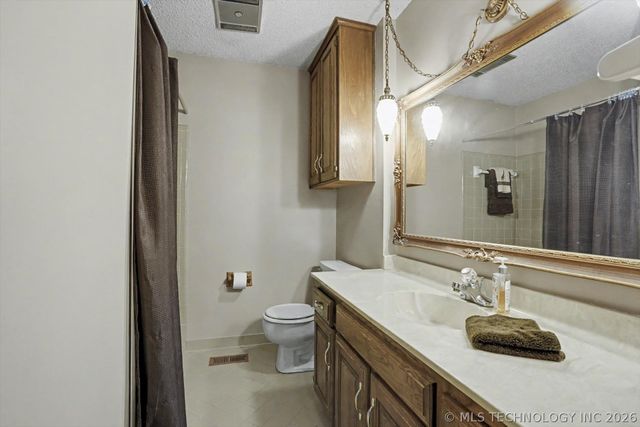 13576 S 275th East Avenue, Coweta, OK 74429
