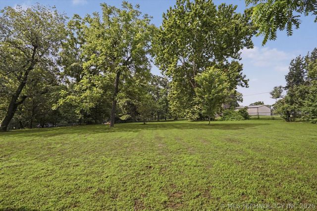 13576 S 275th East Avenue, Coweta, OK 74429