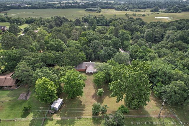 13576 S 275th East Avenue, Coweta, OK 74429
