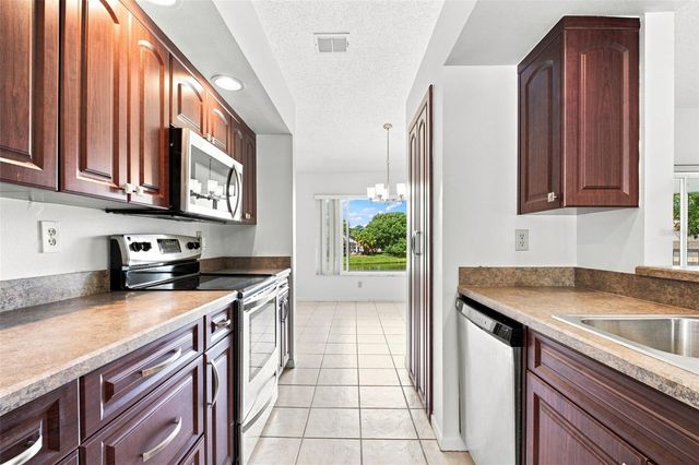 3588 INDIGO POND DRIVE 12, Palm Harbor, FL 34685
