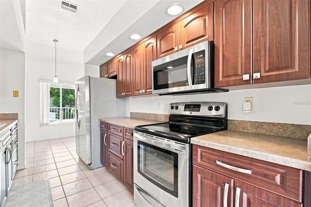 3588 INDIGO POND DRIVE 12, Palm Harbor, FL 34685