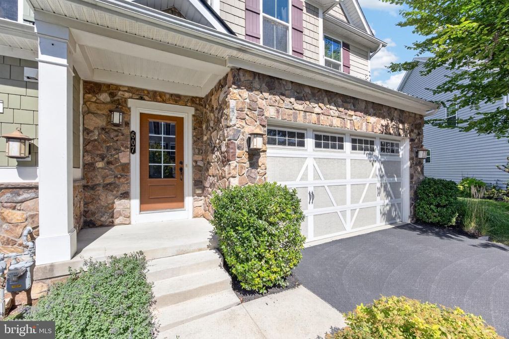 607 CLIFF LN, MALVERN, PA 19355 — photo 2