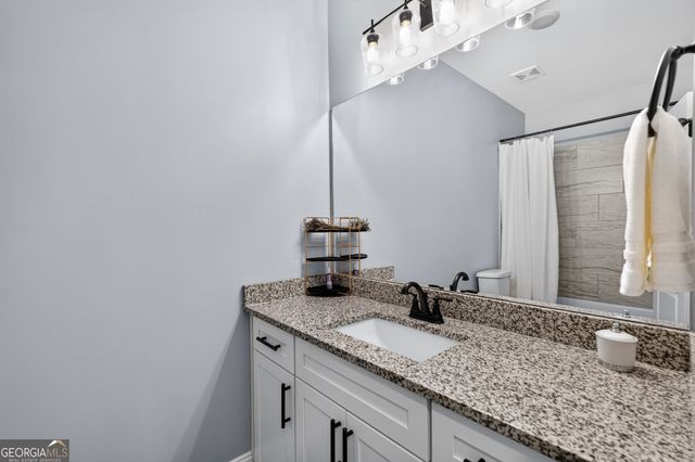 1058 Amarose Lane NE, Marietta, GA 30066