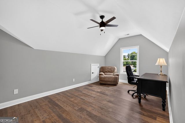1058 Amarose Lane NE, Marietta, GA 30066