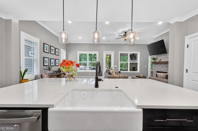 1058 Amarose Lane NE, Marietta, GA 30066