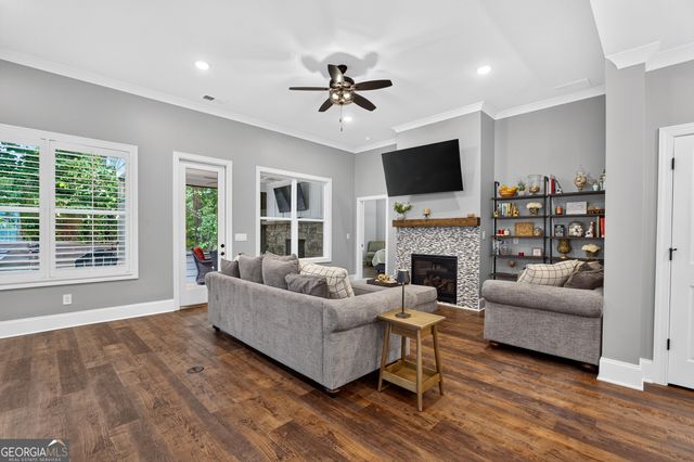 1058 Amarose Lane NE, Marietta, GA 30066