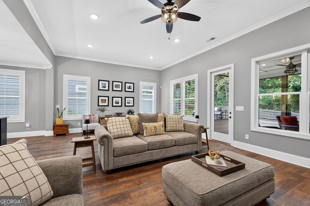 1058 Amarose Lane NE, Marietta, GA 30066