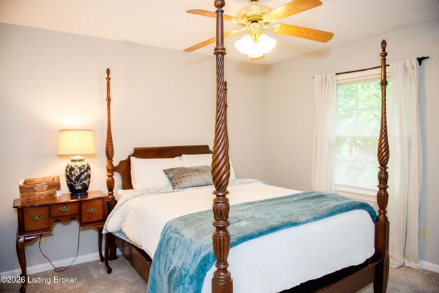 12036 Running Creek Rd, Douglass Hills, KY 40243