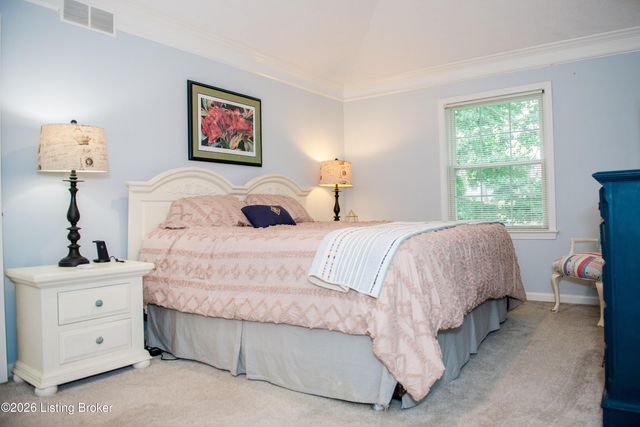 12036 Running Creek Rd, Douglass Hills, KY 40243