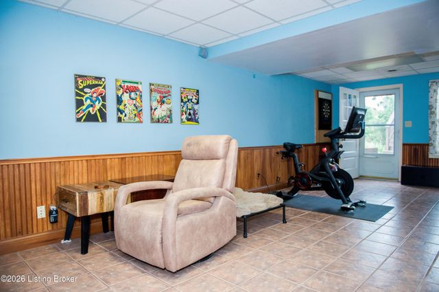 12036 Running Creek Rd, Douglass Hills, KY 40243