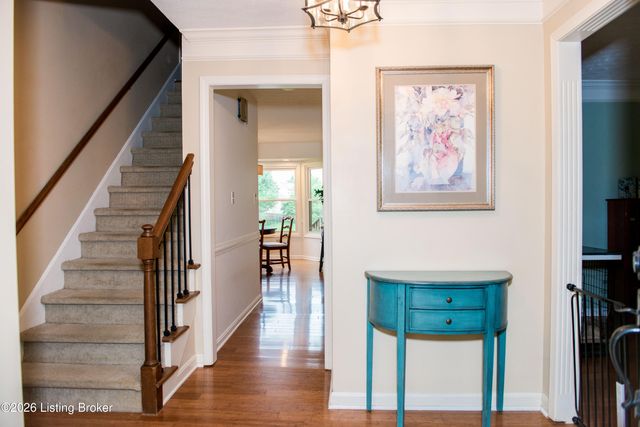 12036 Running Creek Rd, Douglass Hills, KY 40243