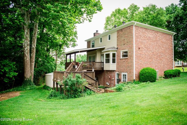 12036 Running Creek Rd, Douglass Hills, KY 40243