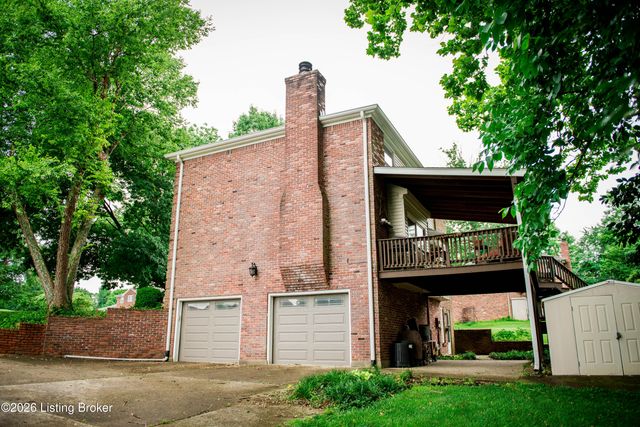 12036 Running Creek Rd, Douglass Hills, KY 40243