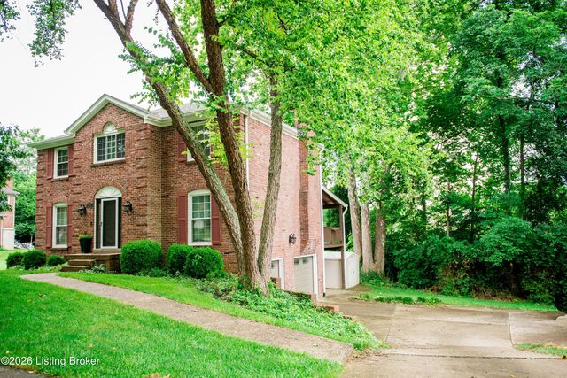 12036 Running Creek Rd, Douglass Hills, KY 40243
