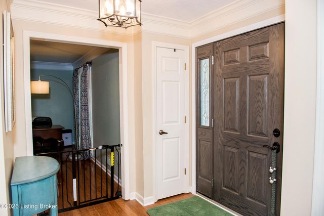 12036 Running Creek Rd, Douglass Hills, KY 40243