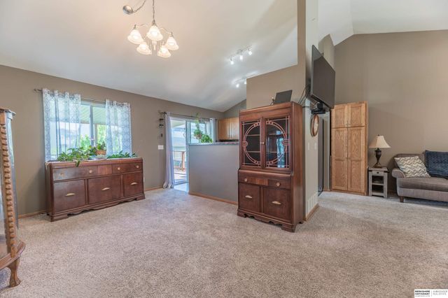10902 Potter Street, Omaha, NE 68142