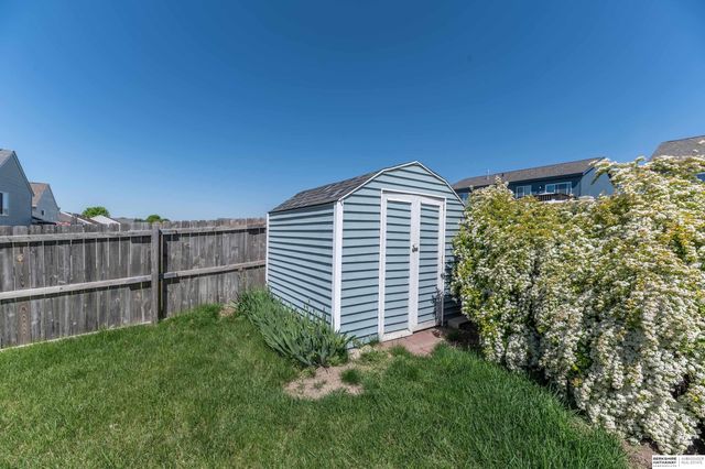 10902 Potter Street, Omaha, NE 68142