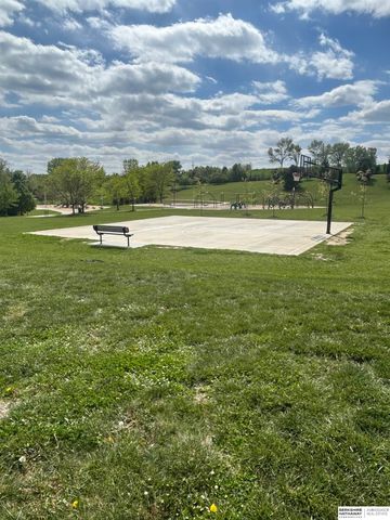 10902 Potter Street, Omaha, NE 68142