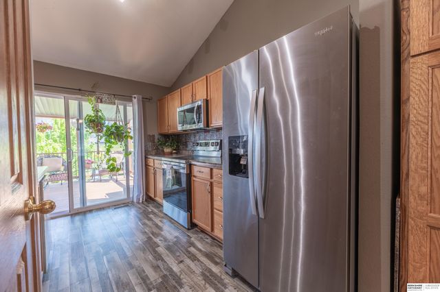 10902 Potter Street, Omaha, NE 68142