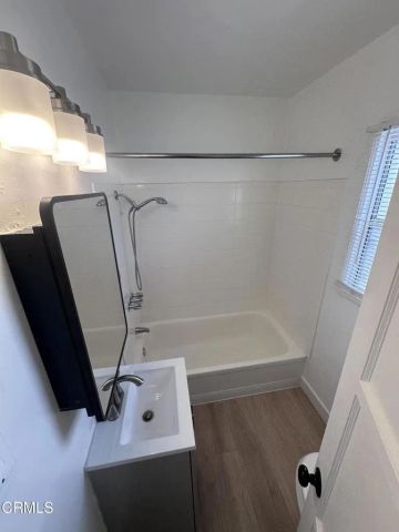 1424 E Wilson Avenue C, Glendale, CA 91206