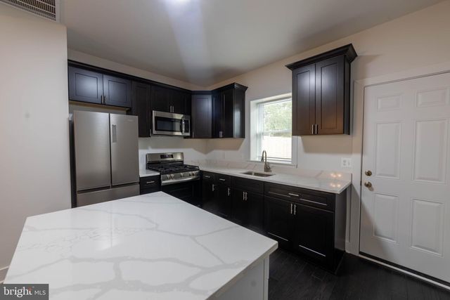 2721 W MOSHER ST, Baltimore, MD 21216