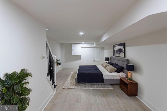 2721 W MOSHER ST, Baltimore, MD 21216