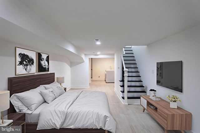 2721 W MOSHER ST, Baltimore, MD 21216