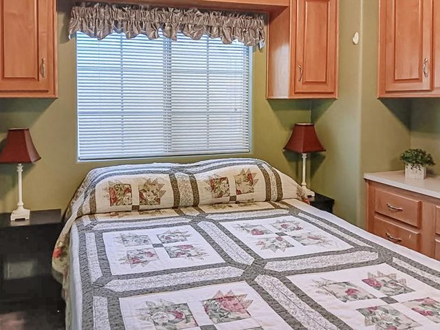 70200 Dillon Road 139, Desert Hot Springs, CA 92241