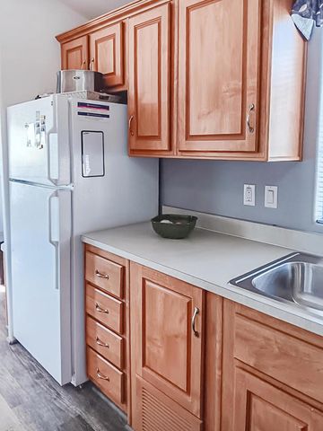 70200 Dillon Road 139, Desert Hot Springs, CA 92241