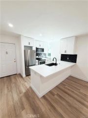 17000 Burbank Boulevard 305, Encino, CA 91316