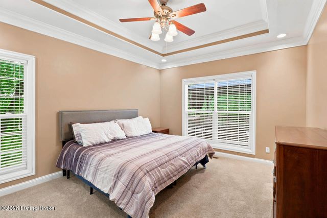 33 River Heights Blvd, Taylorsville, KY 40071