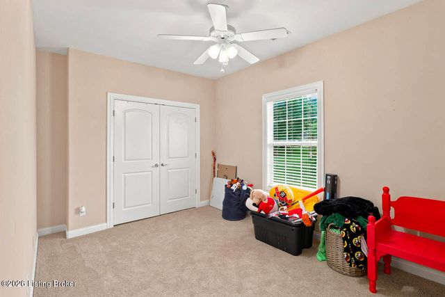 33 River Heights Blvd, Taylorsville, KY 40071
