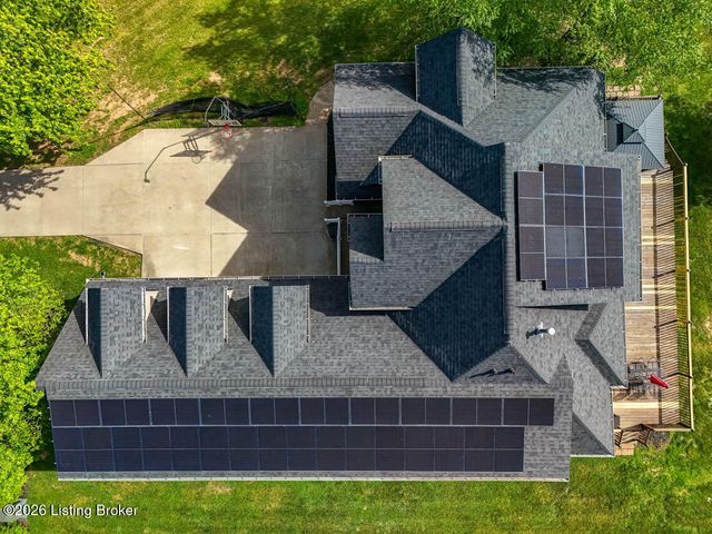 33 River Heights Blvd, Taylorsville, KY 40071