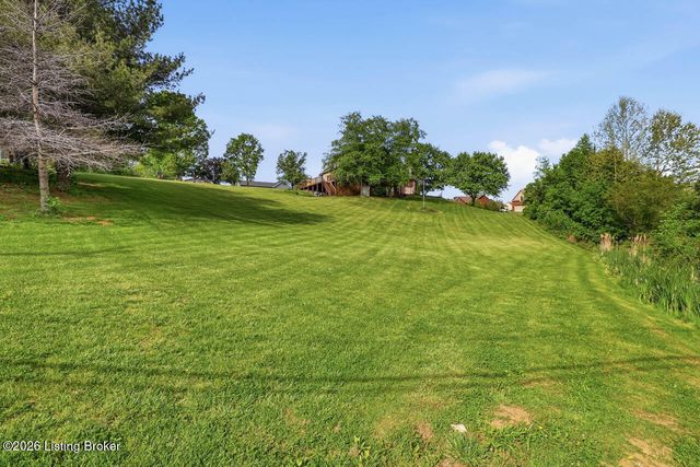 33 River Heights Blvd, Taylorsville, KY 40071