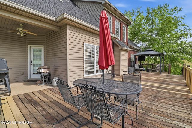 33 River Heights Blvd, Taylorsville, KY 40071