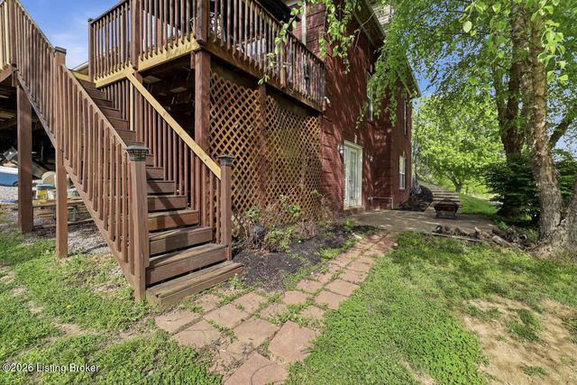 33 River Heights Blvd, Taylorsville, KY 40071