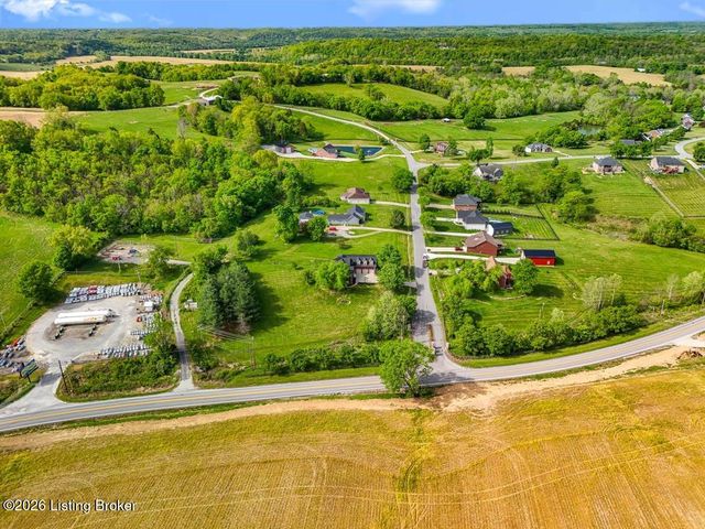 33 River Heights Blvd, Taylorsville, KY 40071