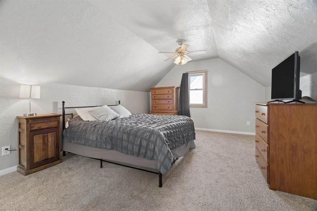 1352 W COMMERCIAL STREET, Appleton, WI 54914