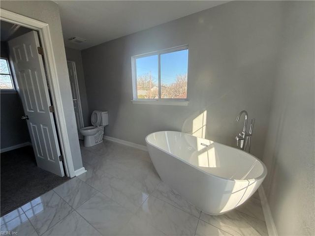 2711 Magnolia ST, Portsmouth, VA 23704