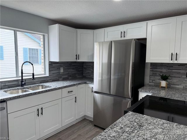 2711 Magnolia ST, Portsmouth, VA 23704