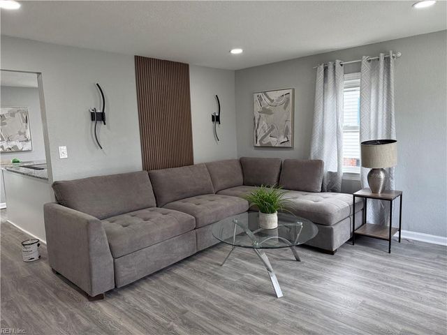 2711 Magnolia ST, Portsmouth, VA 23704