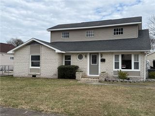 2711 Magnolia ST, Portsmouth, VA 23704