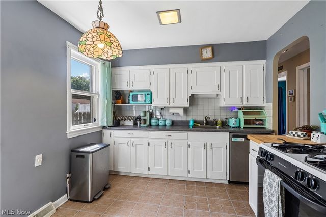 361 Lloyd Road, Euclid, OH 44132