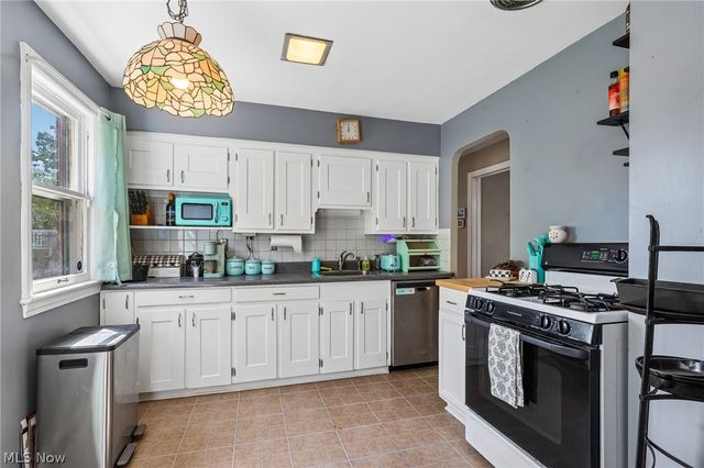 361 Lloyd Road, Euclid, OH 44132