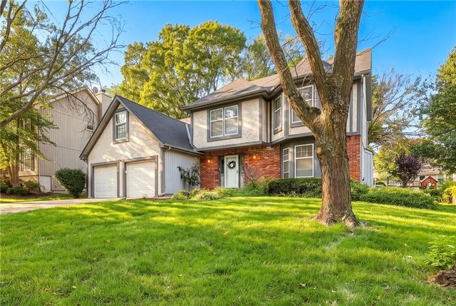 8408 Acuff Lane, Lenexa, KS 66086