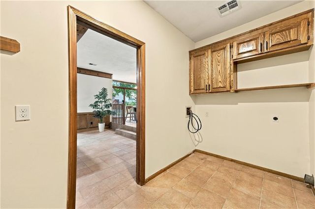 8408 Acuff Lane, Lenexa, KS 66086