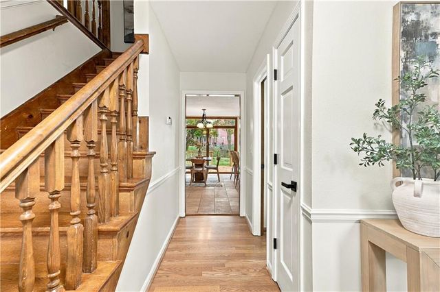 8408 Acuff Lane, Lenexa, KS 66086
